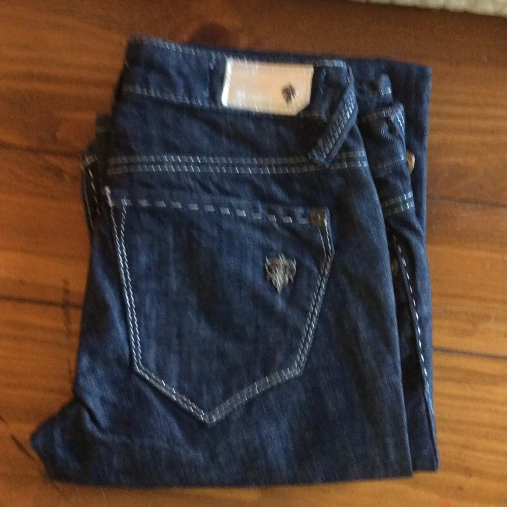 Jeans - Picture 1 of 5